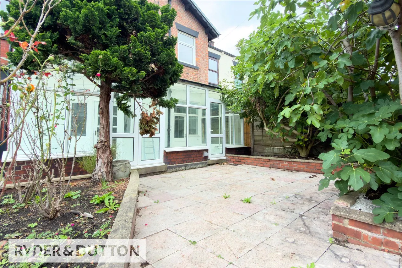 Parkfield Road North, New Moston, M40, photo 15