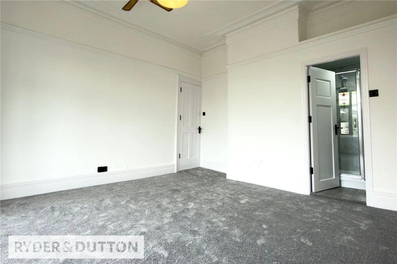 Parkfield Road North, New Moston, M40, photo 20