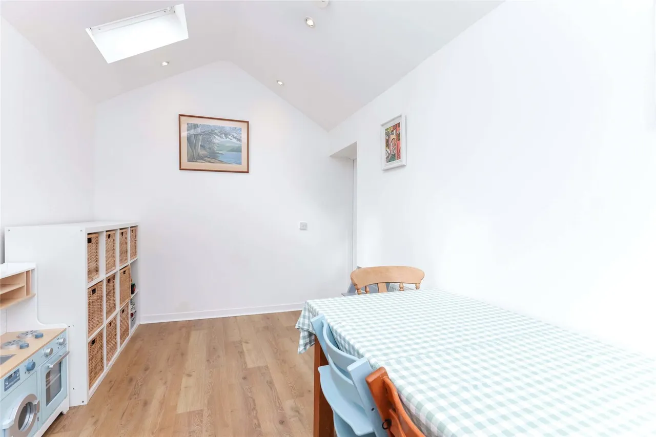 Craigbet Crescent, Quarrier's Village, By Bridge Of Weir, PA11, photo 7