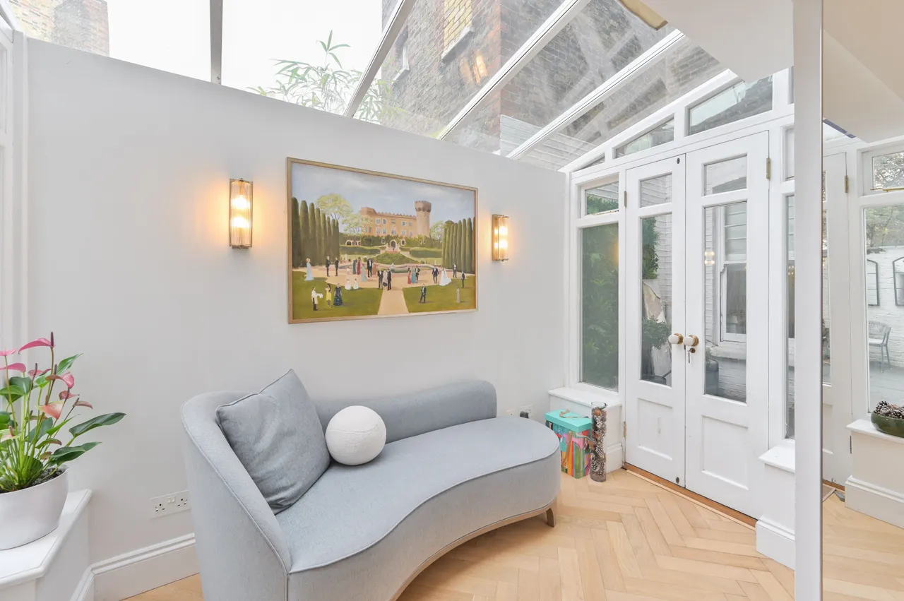 London, SW11, photo 8