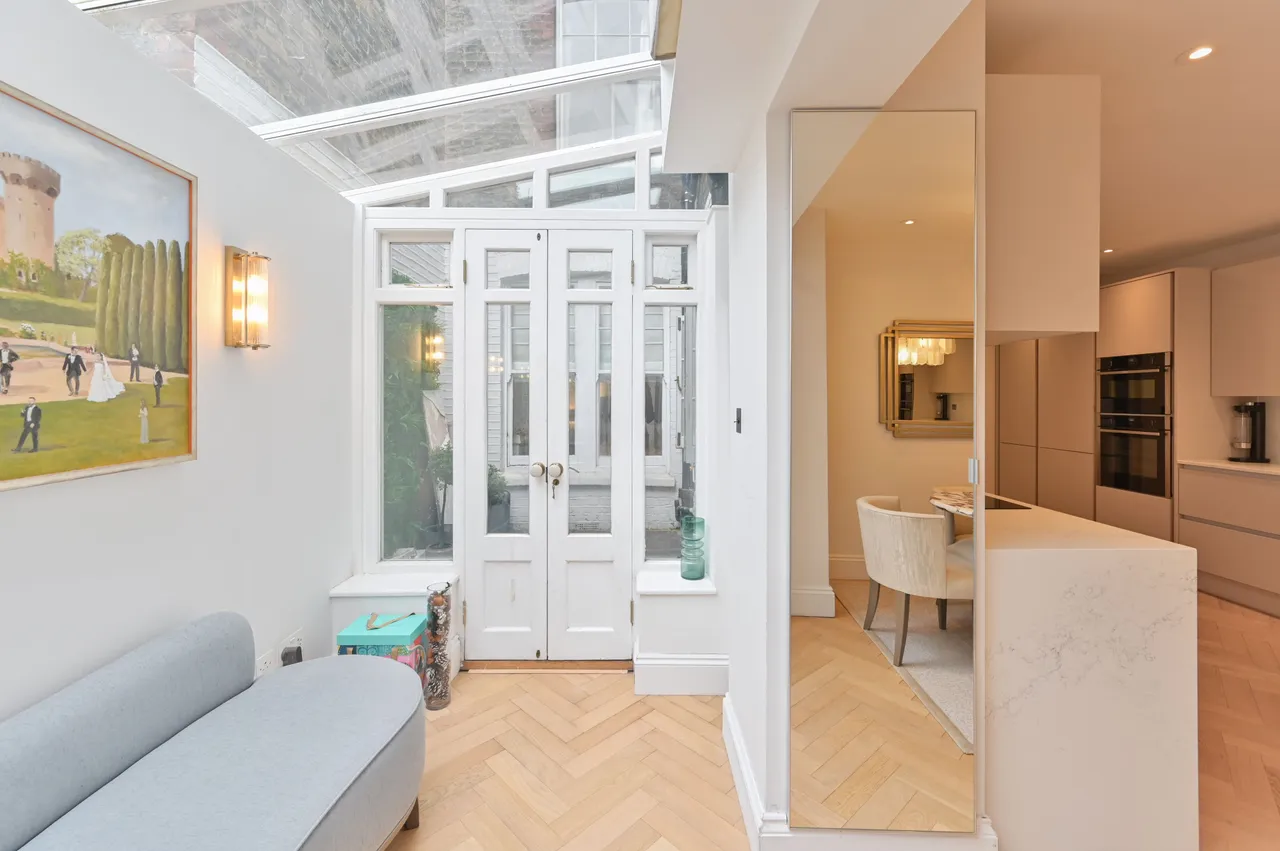 London, SW11, photo 6