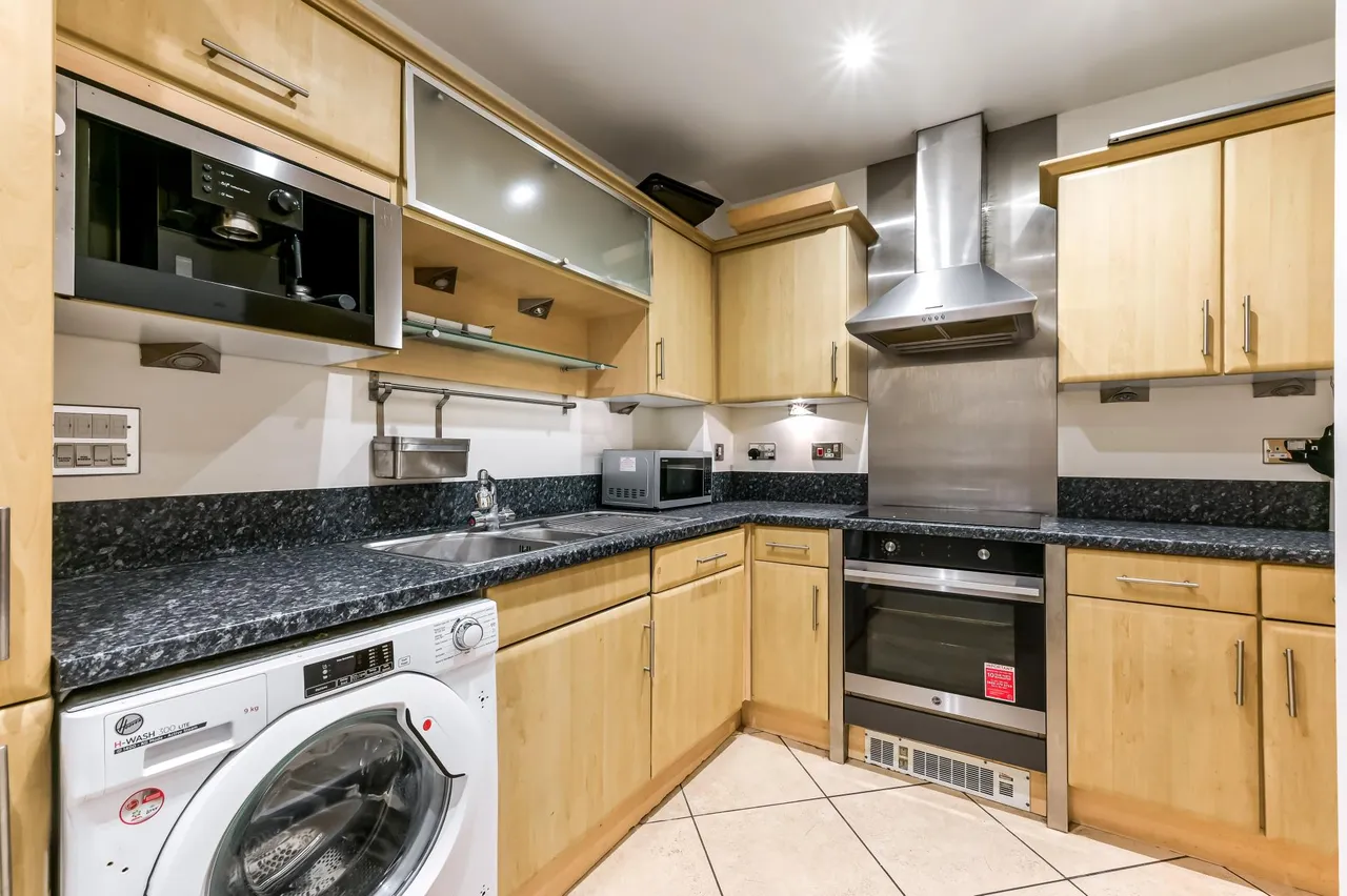 Dorey House, TW8, photo 7