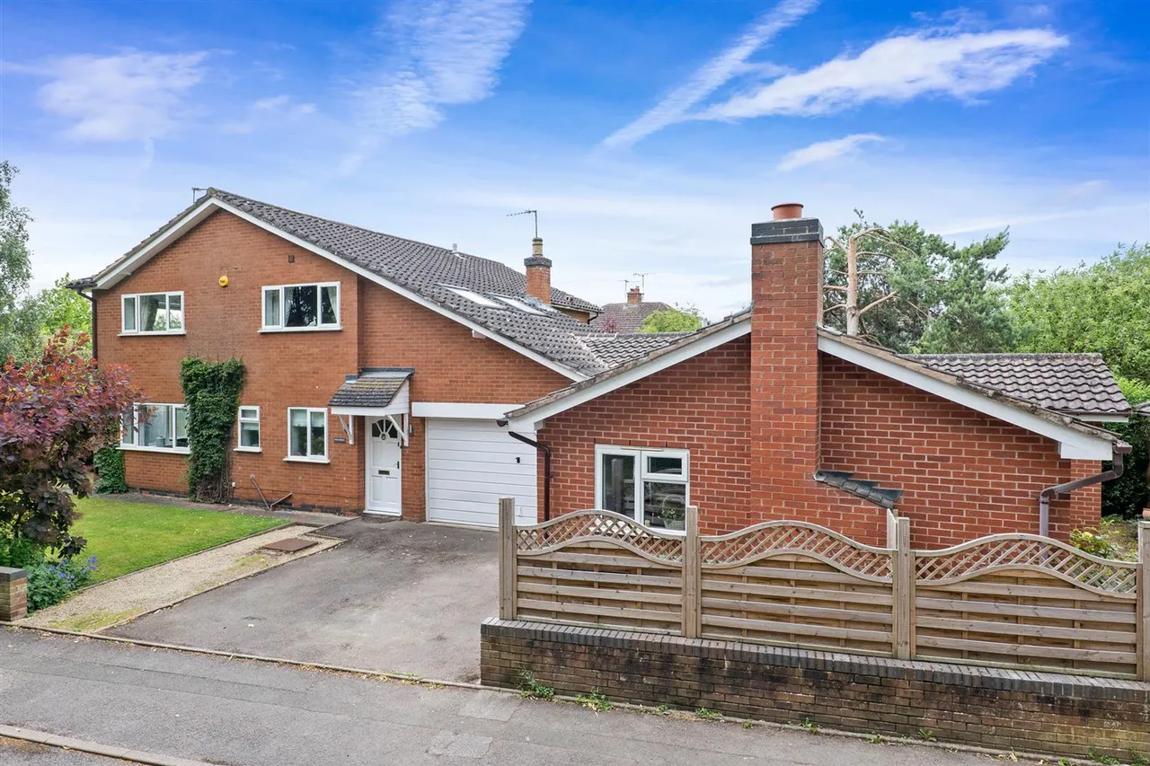 Paddock Lane, Stratford-Upon-Avon, CV37, photo 31