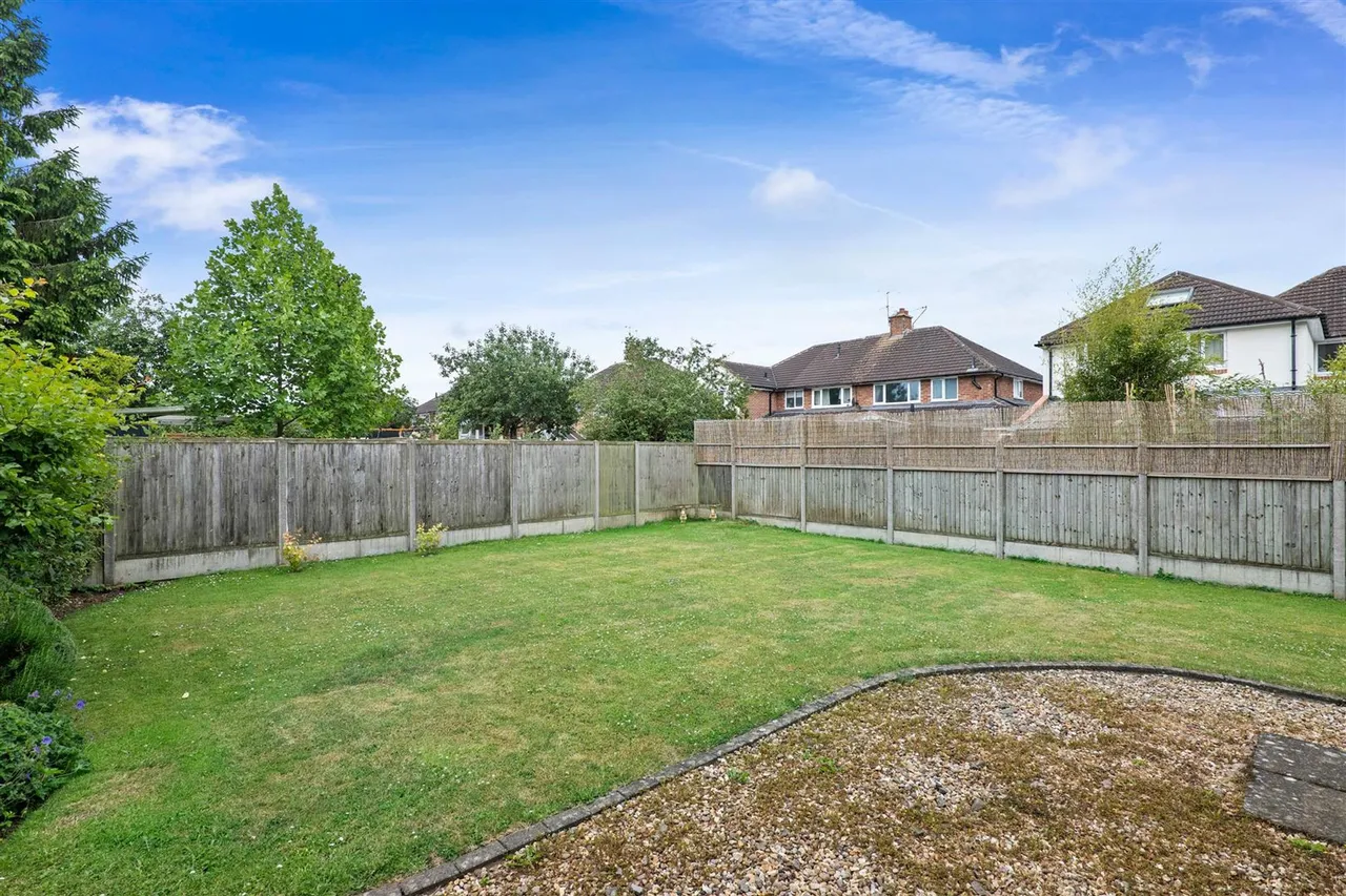 Paddock Lane, Stratford-Upon-Avon, CV37, photo 20