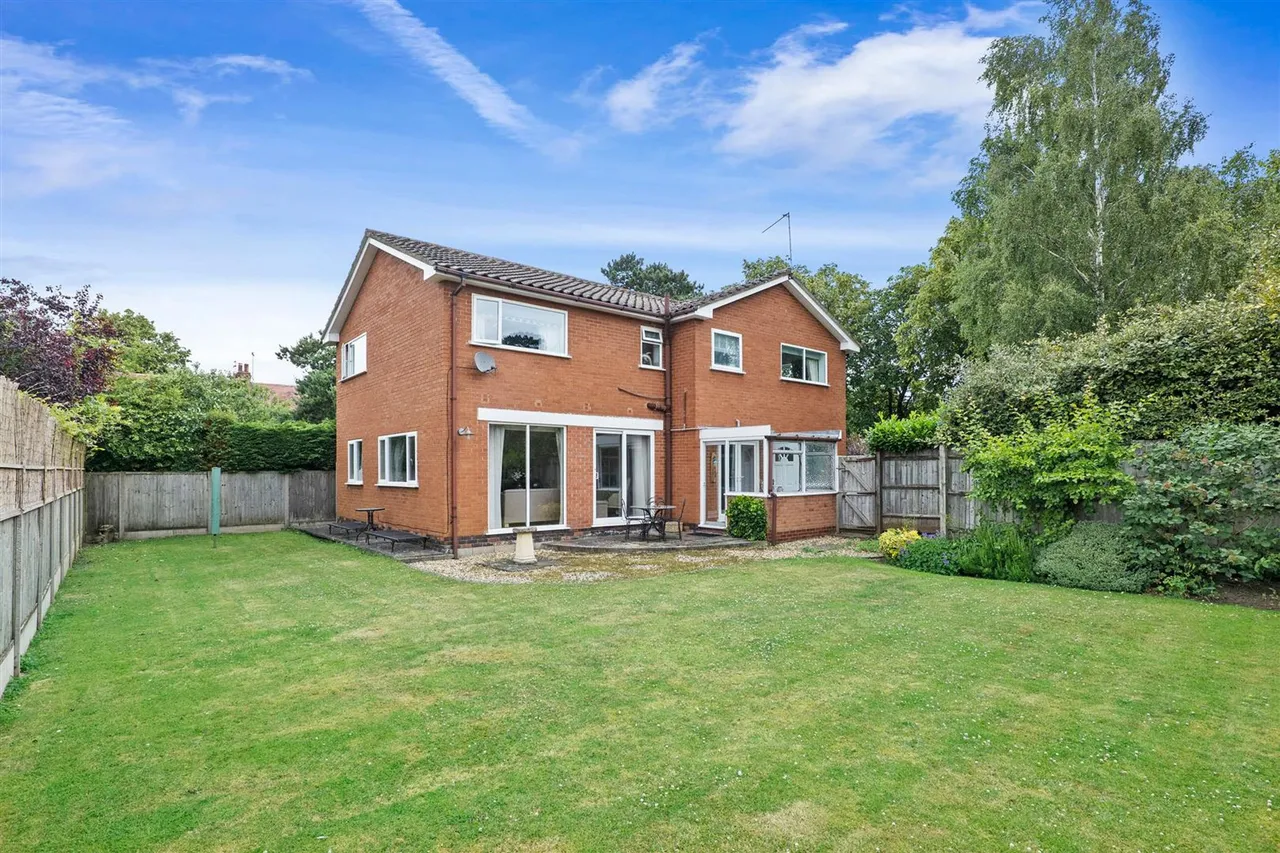Paddock Lane, Stratford-Upon-Avon, CV37, photo 10