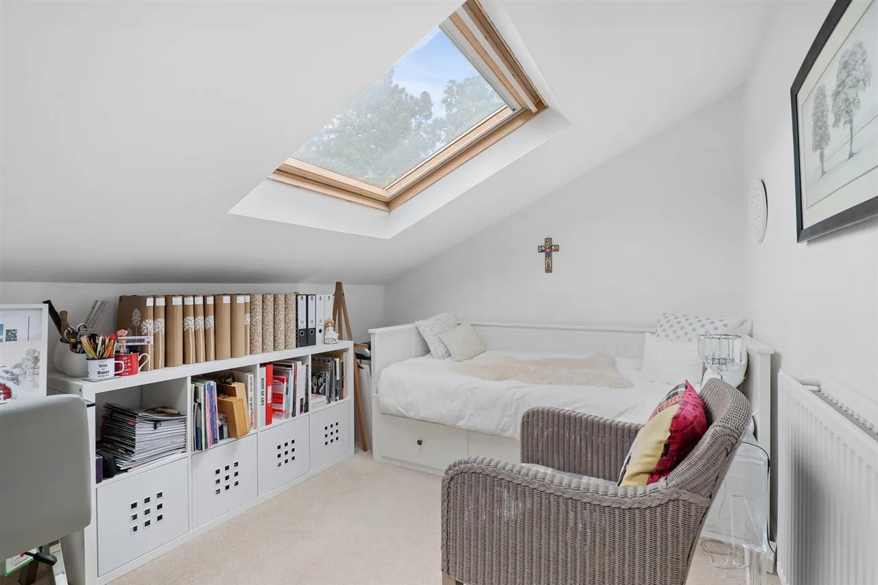 Paddock Lane, Stratford-Upon-Avon, CV37, photo 13