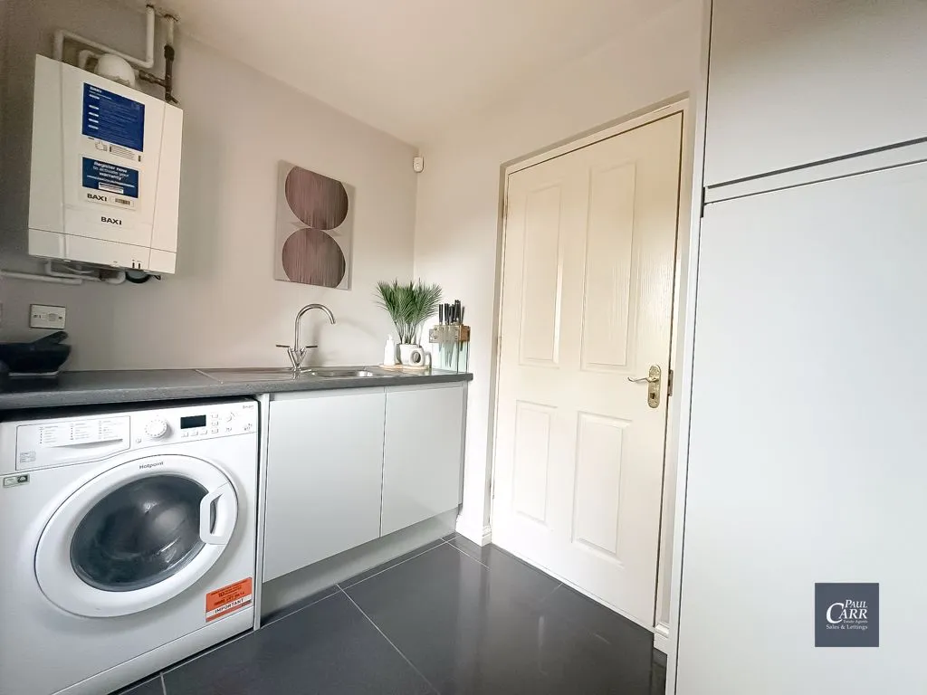 Royal Meadow Way, Streetly, B74, photo 13