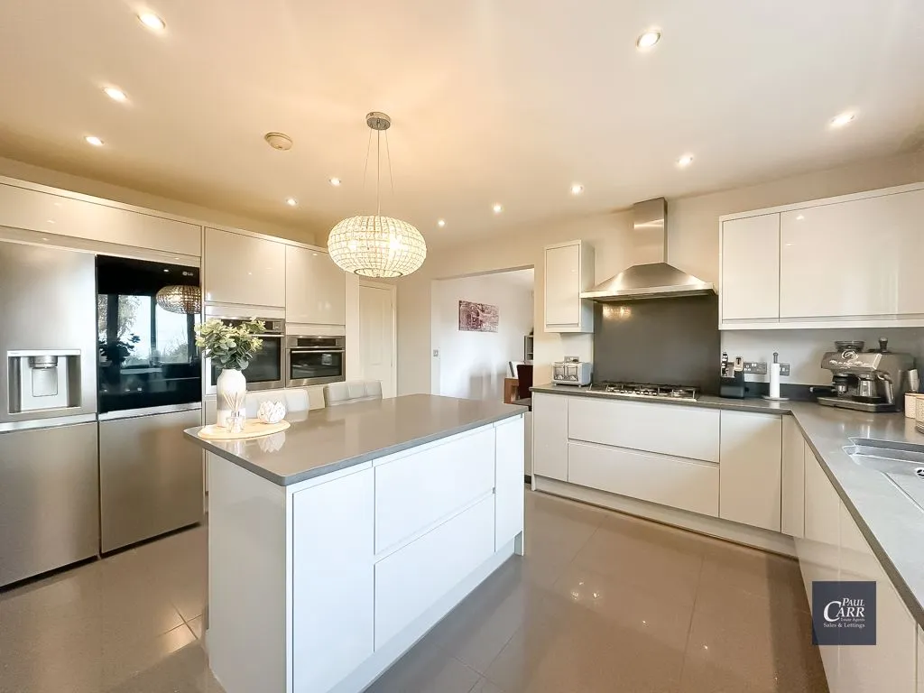 Royal Meadow Way, Streetly, B74, photo 2