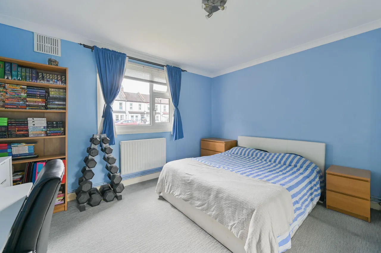 London, SW19, photo 11