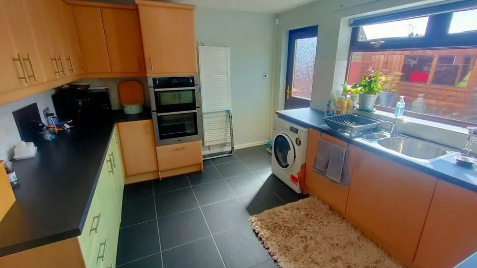 Ivy Close, Wrexham, LL11, photo 9