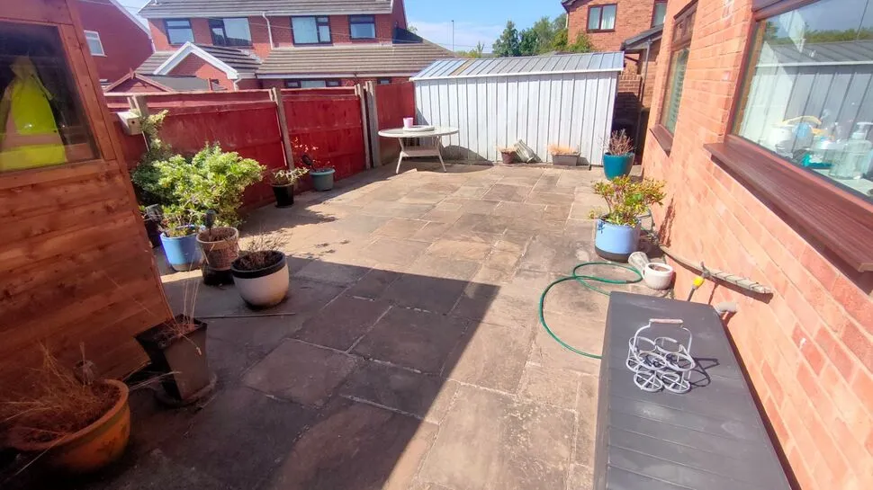 Ivy Close, Wrexham, LL11, photo 3