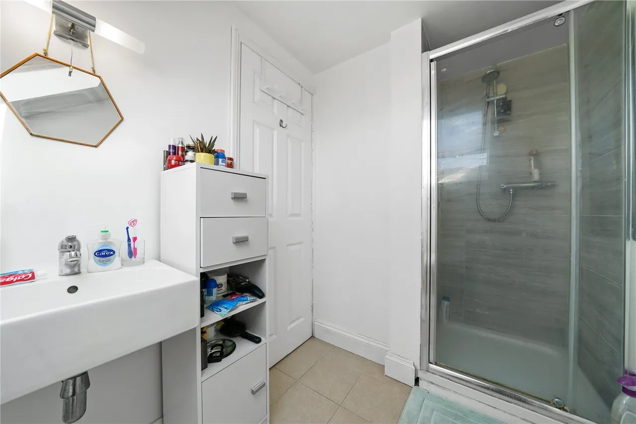 Cathles Road, Clapham South, SW12, photo 11