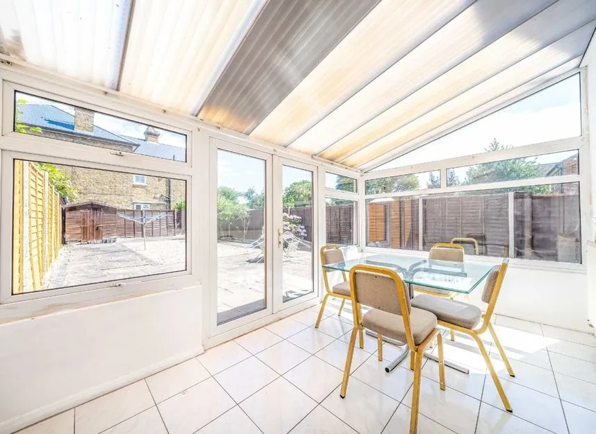 Hanworth Road, Feltham, TW13, photo 5