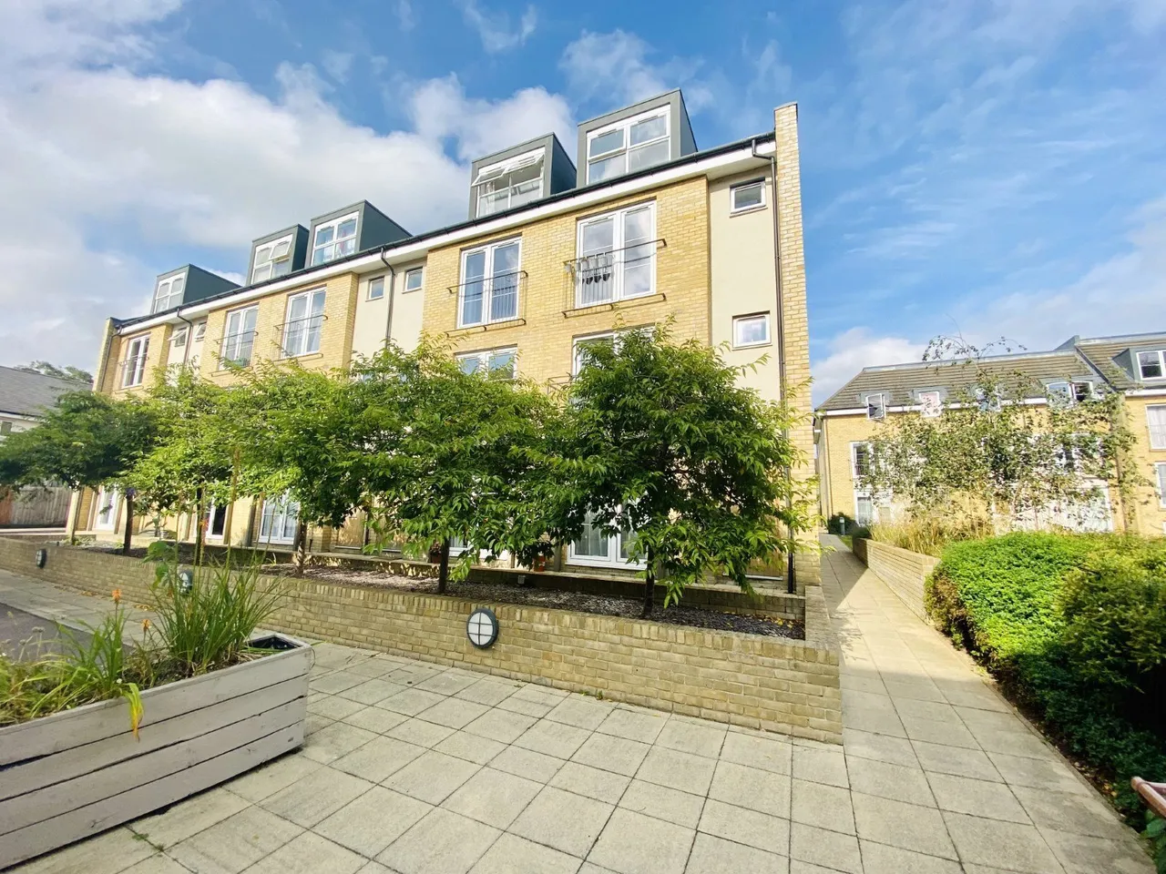 2 bed flat for sale — Grove Road, Hitchin, SG4
