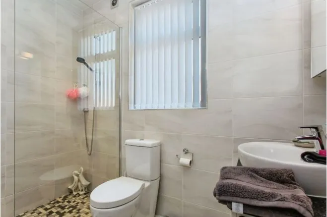 Bow Lane, Leyland, photo 7