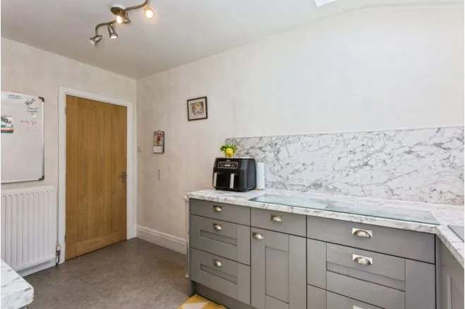 Bow Lane, Leyland, photo 5