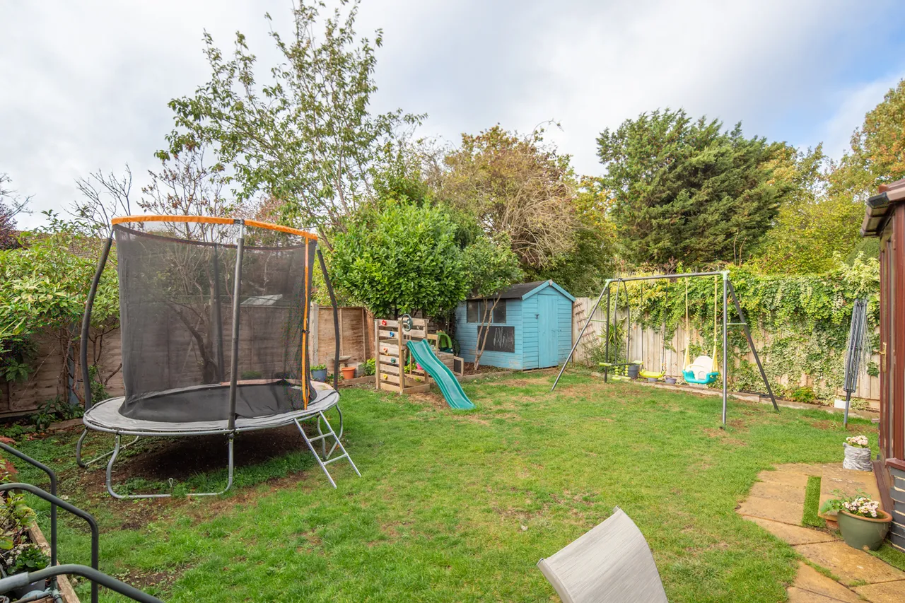 May Tree Close, Bicester, photo 24