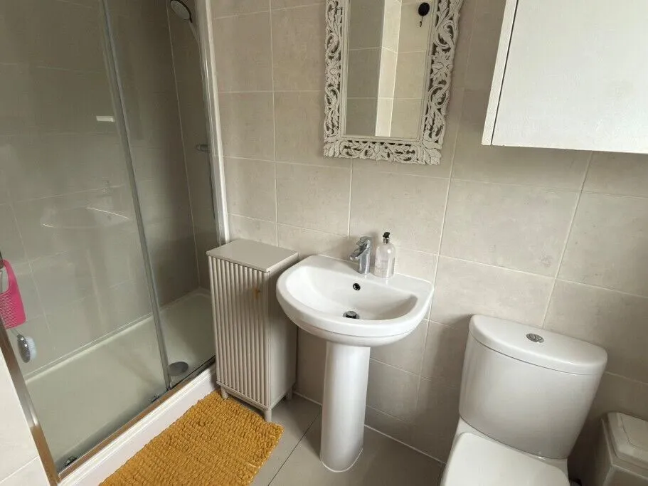 Pitts Lane, Earley, RG6, photo 12