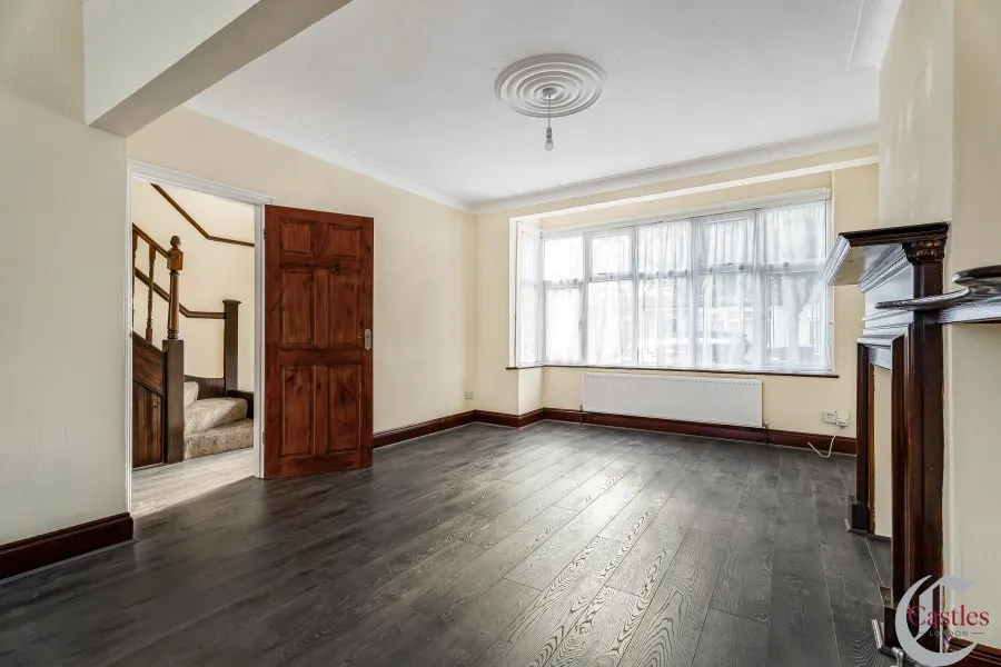 Branksome Avenue, Edmonton, N18, photo 16