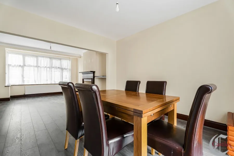 Branksome Avenue, Edmonton, N18, photo 18