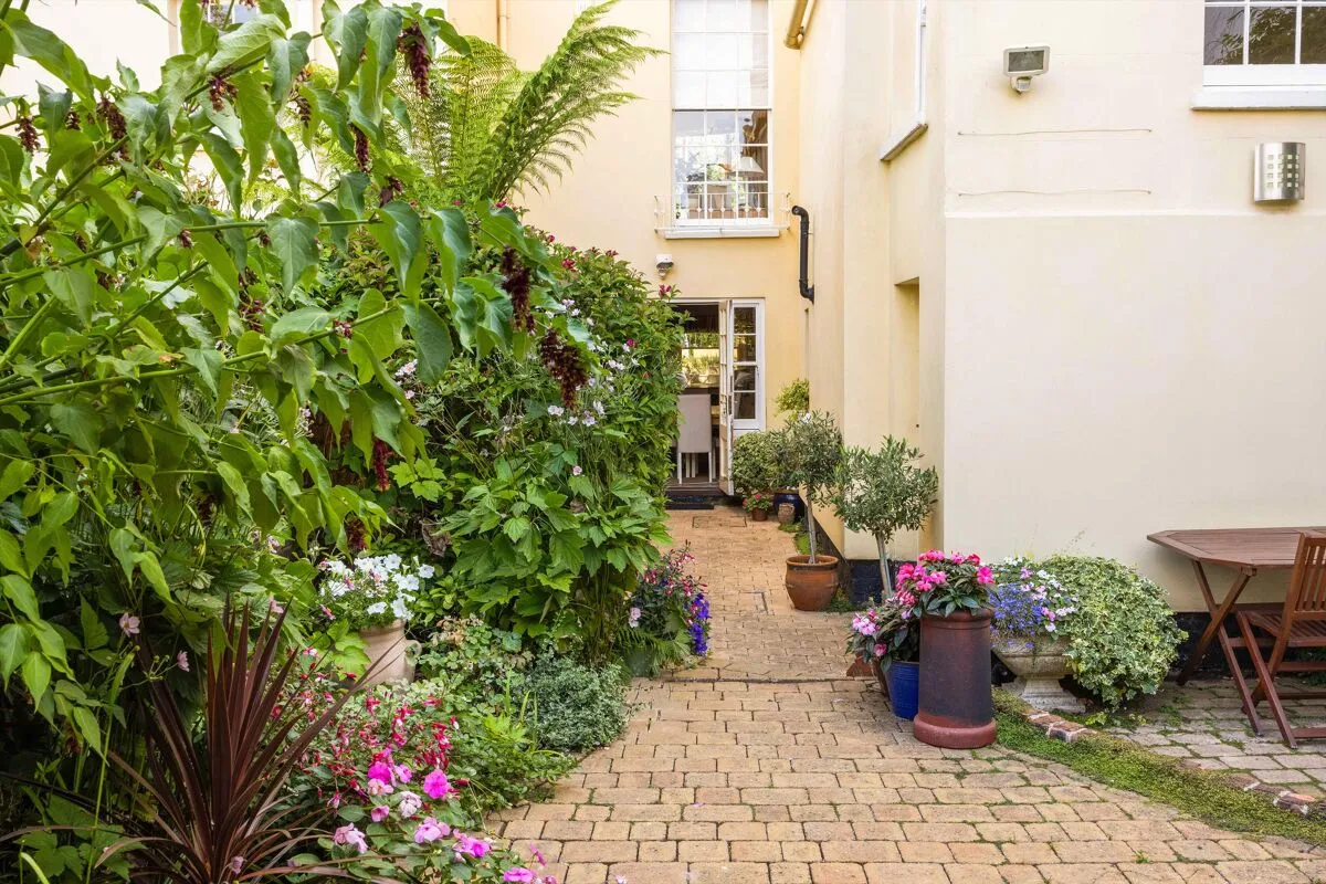 Lansdown Parade, Cheltenham, GL50, photo 17