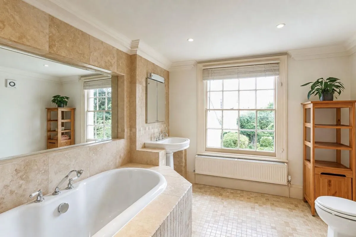 Lansdown Parade, Cheltenham, GL50, photo 14