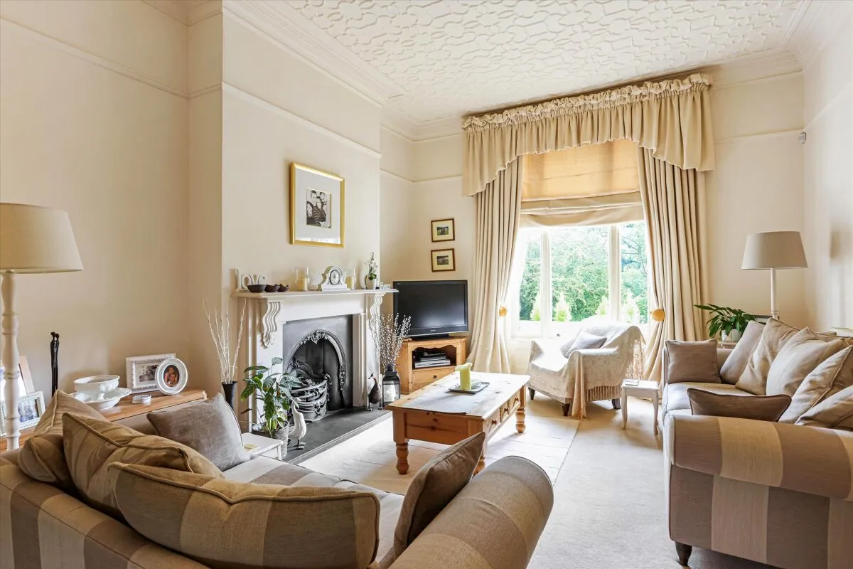 Lansdown Parade, Cheltenham, GL50, photo 2