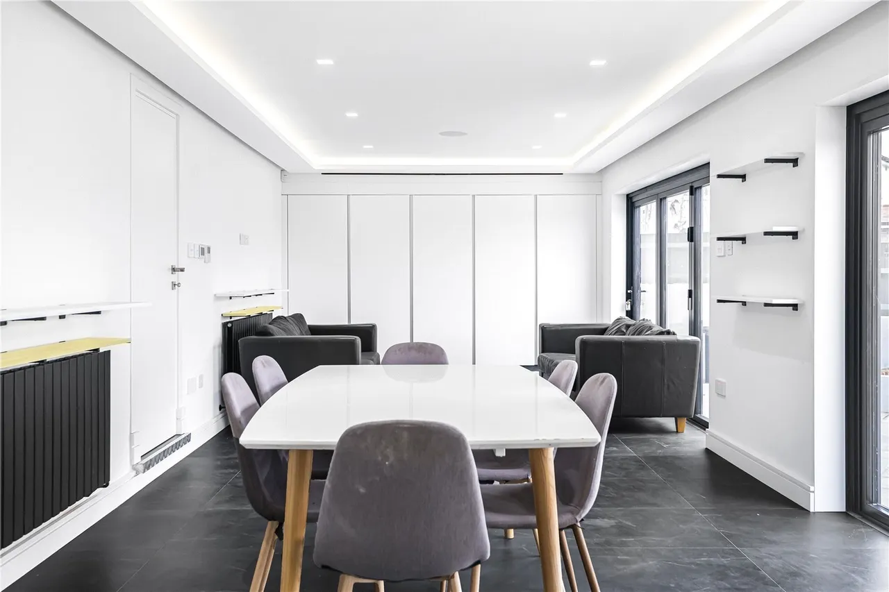 Forestdale, Southgate, N14 7DY, photo 8