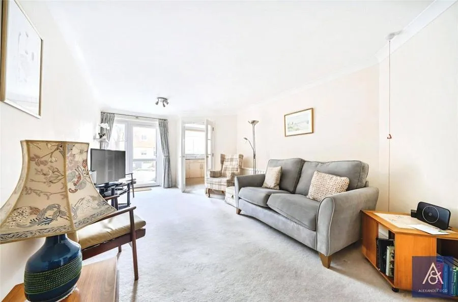 Buckingham Road, Brackley, NN13, photo 4