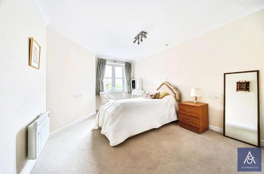 Buckingham Road, Brackley, NN13, photo 7