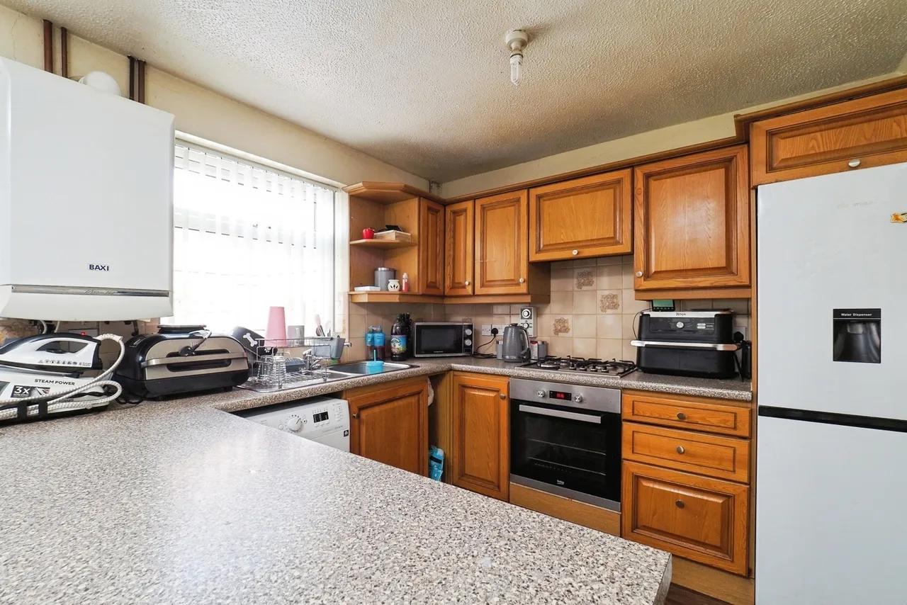 Lower Regent Street, Beeston, Nottingham, Nottinghamshire, NG9, photo 2