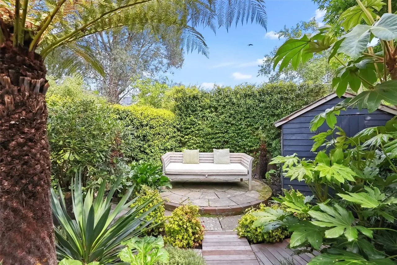 Belgrade Road, Hampton, TW12 2AZ, photo 16