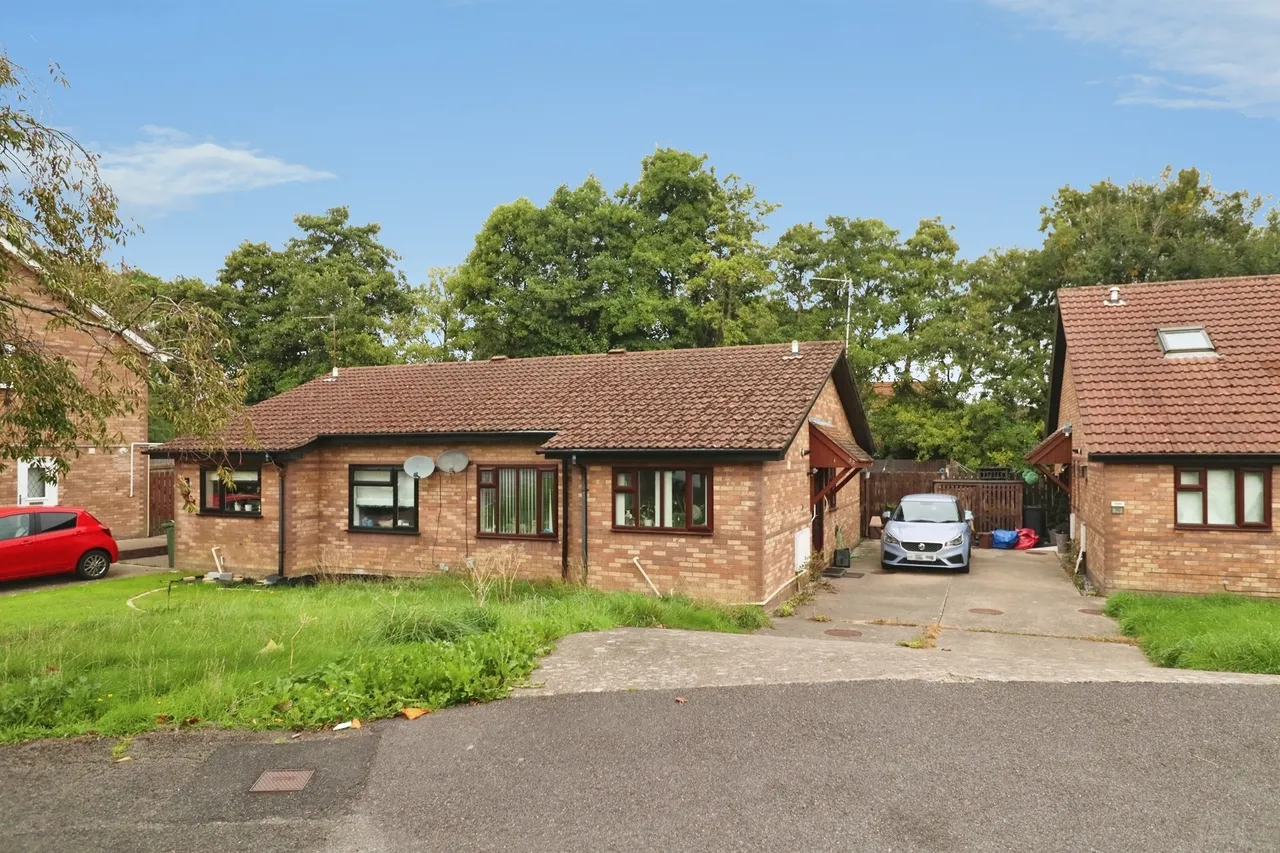 2 bed house for sale, Jasmine Drive, Cardiff, CF3