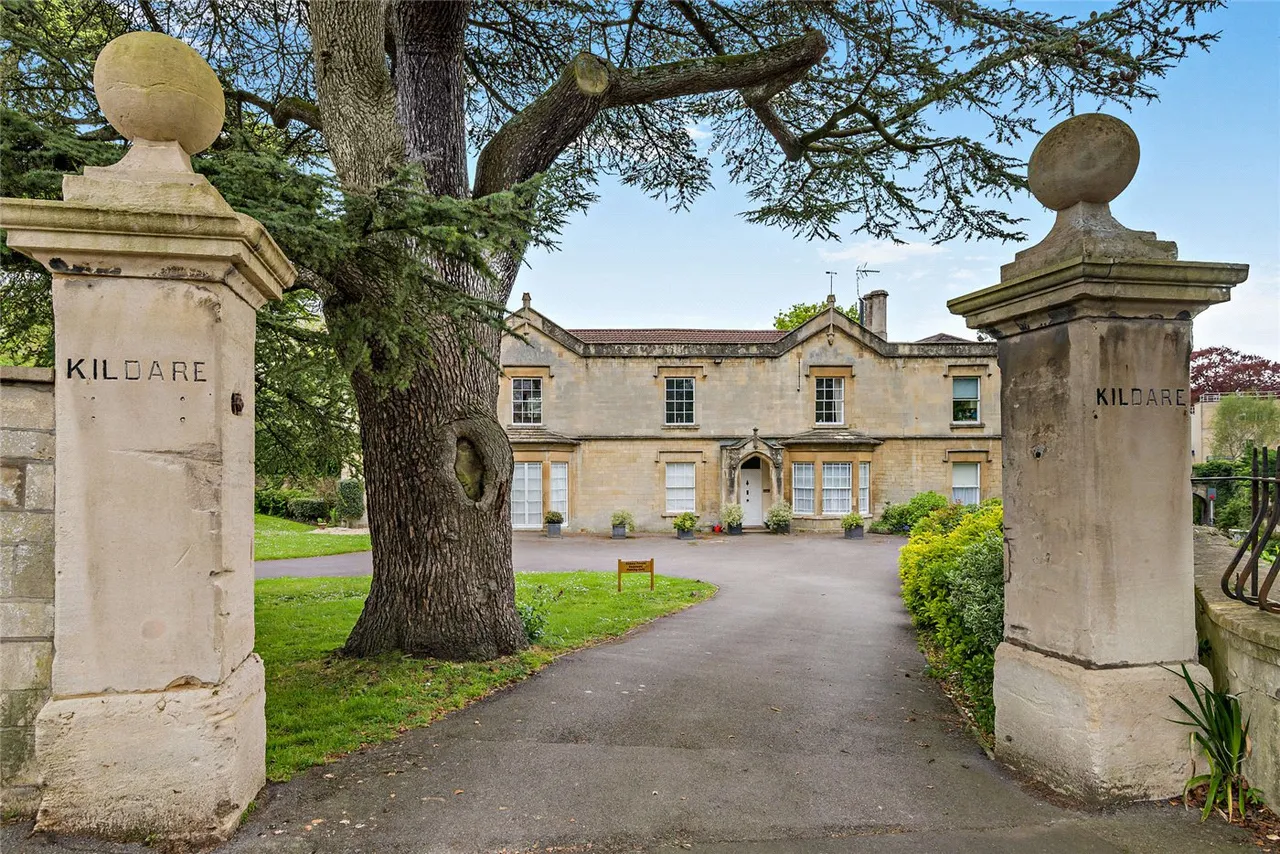 2 bed flat for sale, Sydney Road, Bath, BA2
