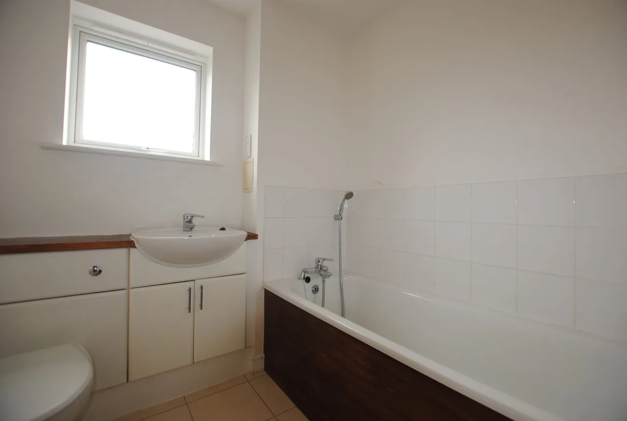 Park Lane, Greenhithe, Kent, DA9 9RZ, photo 11