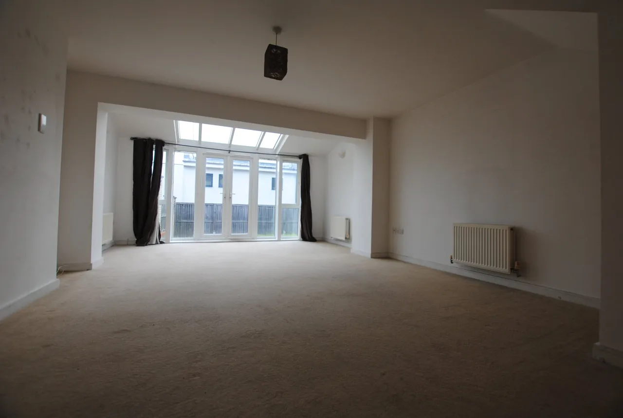 Park Lane, Greenhithe, Kent, DA9 9RZ, photo 2