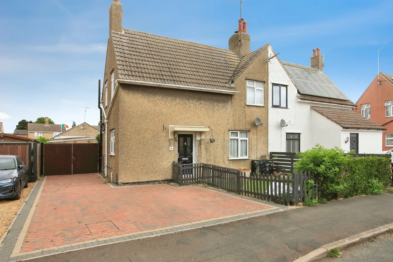 3 bed house for sale, New Road, Eye, PE6