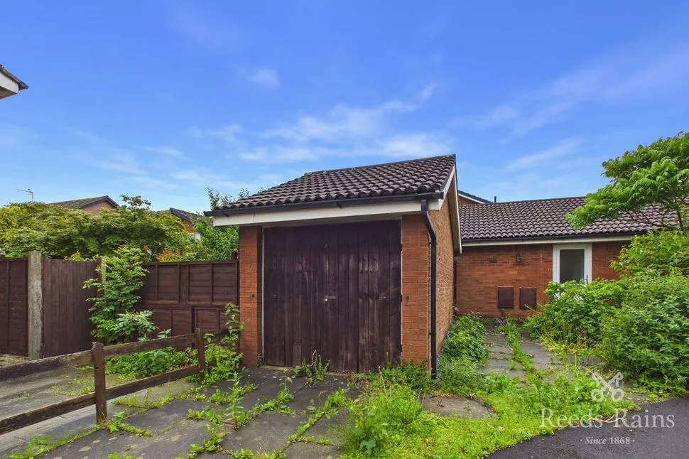Brook Meadow, Higher Bartle, Lancashire, PR4, photo 10