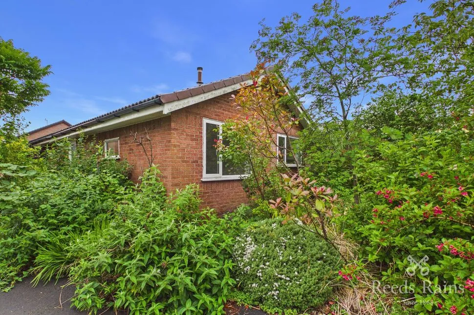 Brook Meadow, Higher Bartle, Lancashire, PR4, photo 11