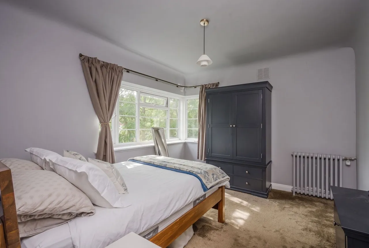 Wimbledon Hill Road, London, SW19, photo 4