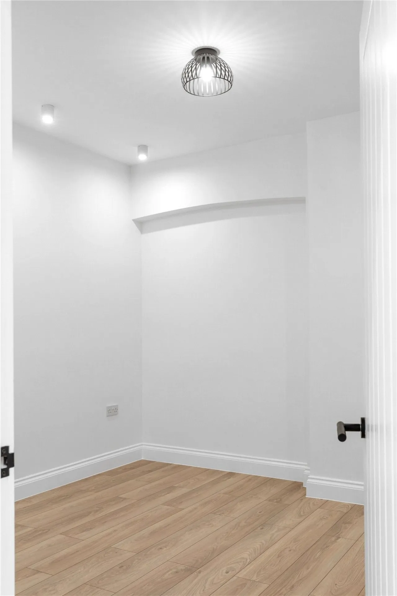 Abbotsford Avenue, London, N15, photo 34