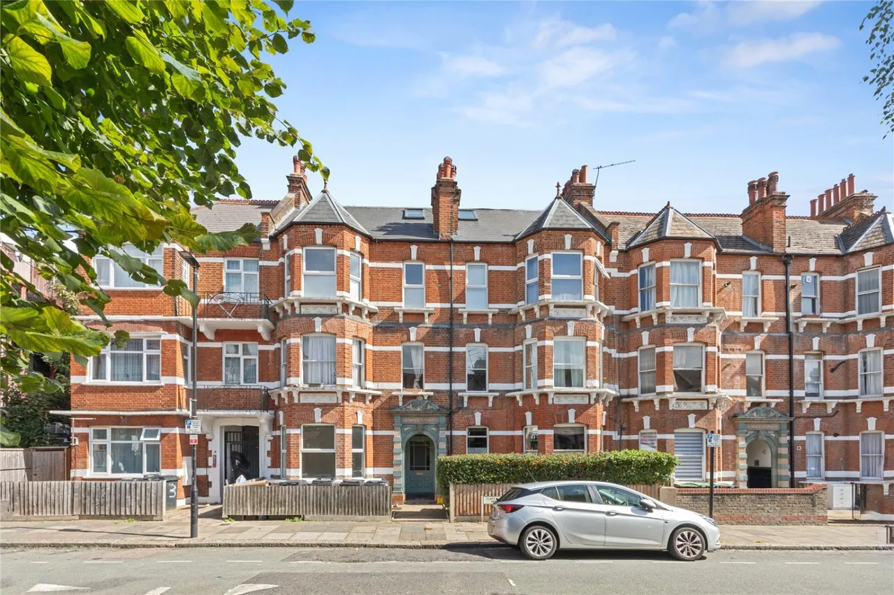 Abbotsford Avenue, London, N15, photo 36