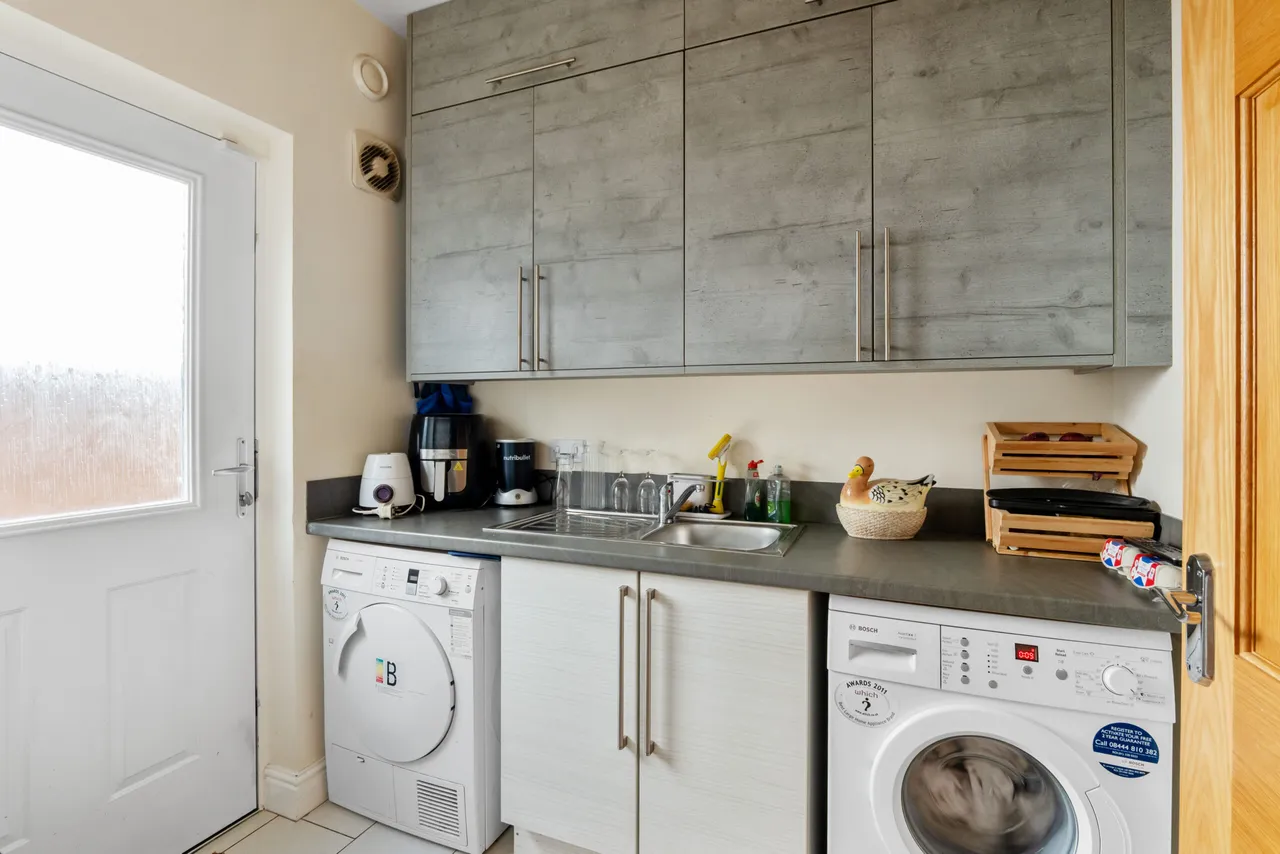 Primrose Avenue, Newton Mearns, photo 10
