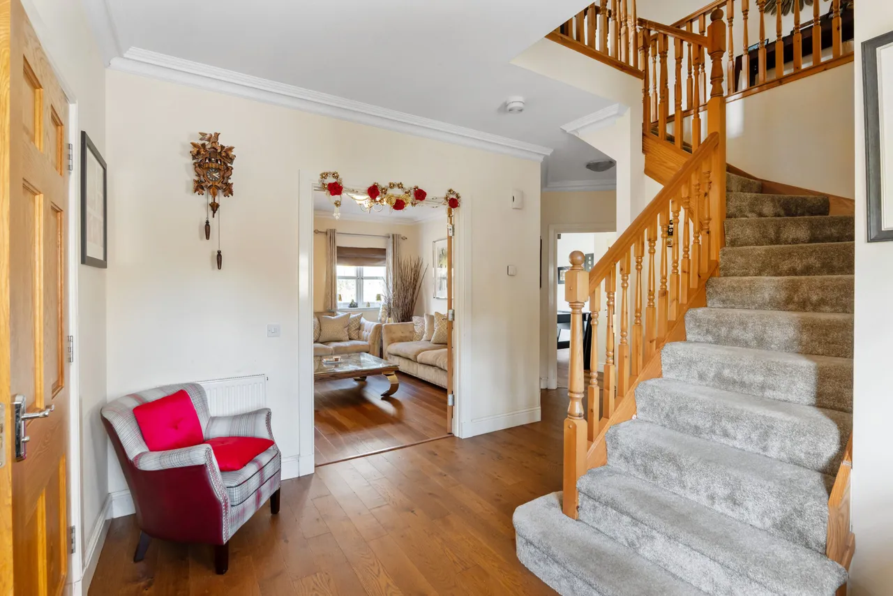 Primrose Avenue, Newton Mearns, photo 11