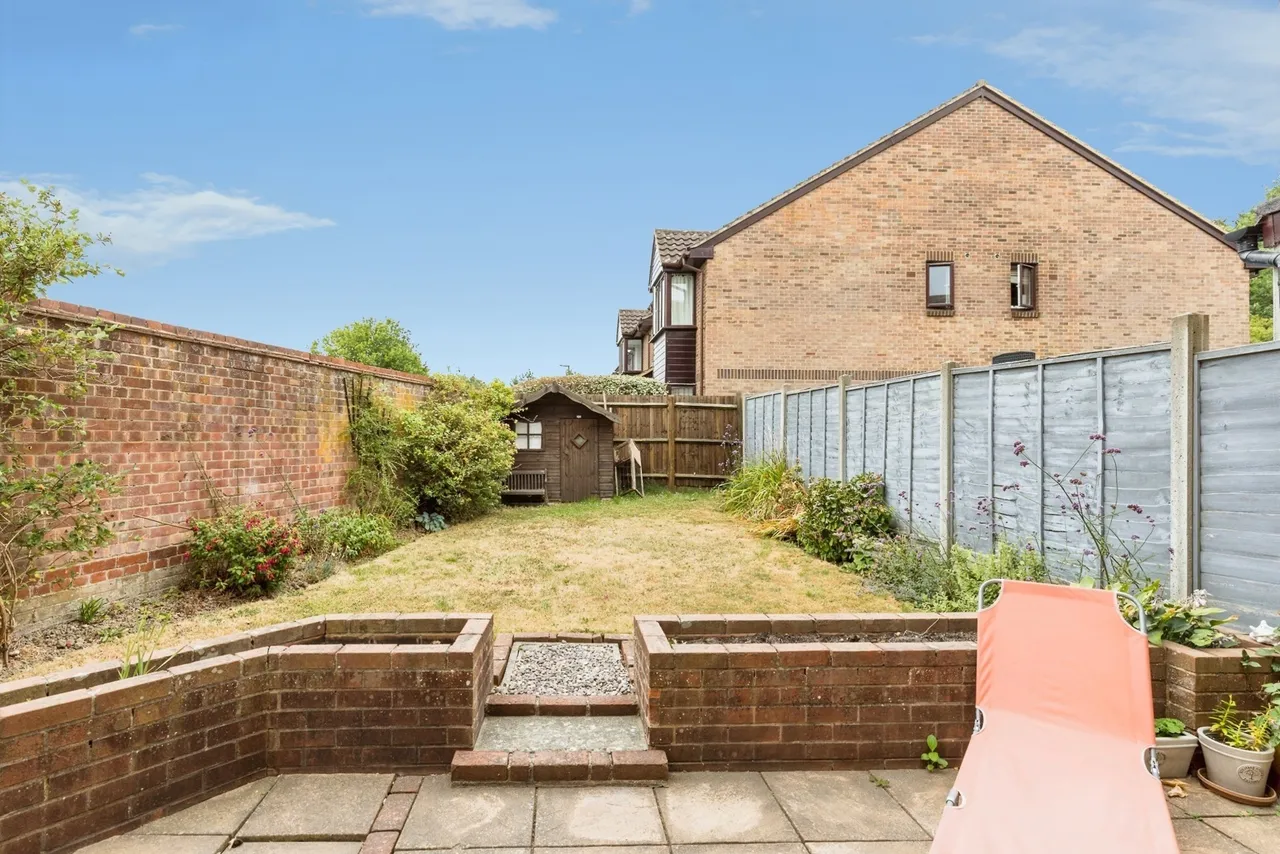Charrington Way, Broadbridge Heath, RH12, photo 11