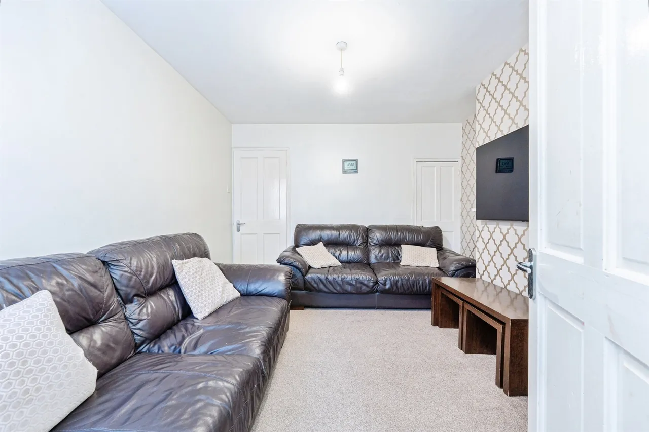 Cedar Terrace, High Wycombe, HP11, photo 13