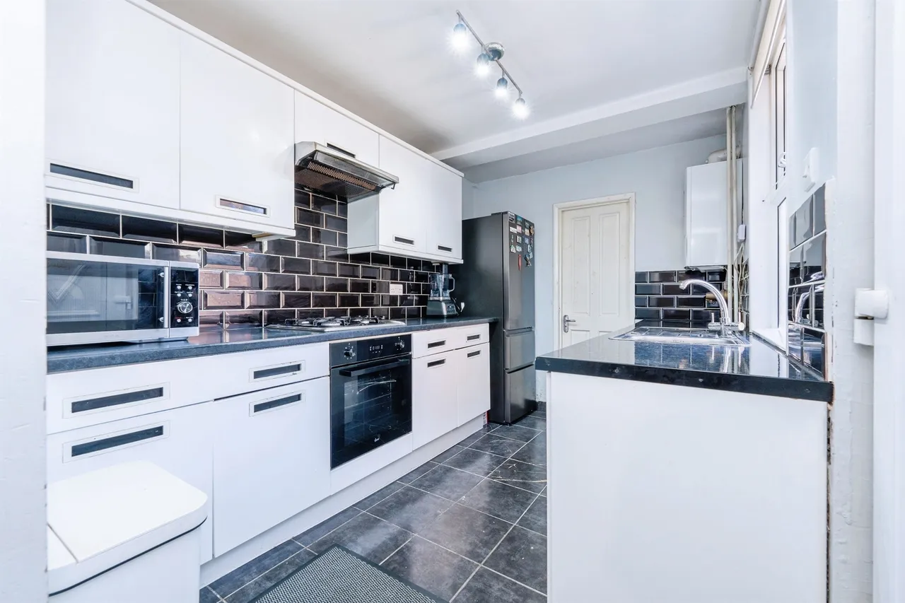 Cedar Terrace, High Wycombe, HP11, photo 14
