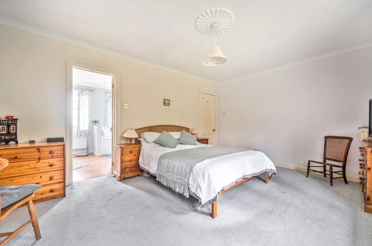 Stoatley Rise, Haslemere, GU27, photo 14