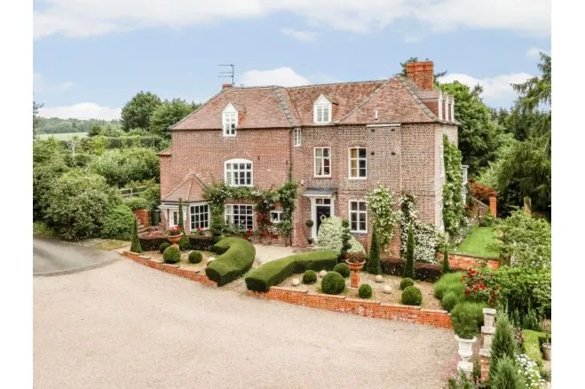9 bed house for sale — Bromsberrow Heath, Near Ledbury