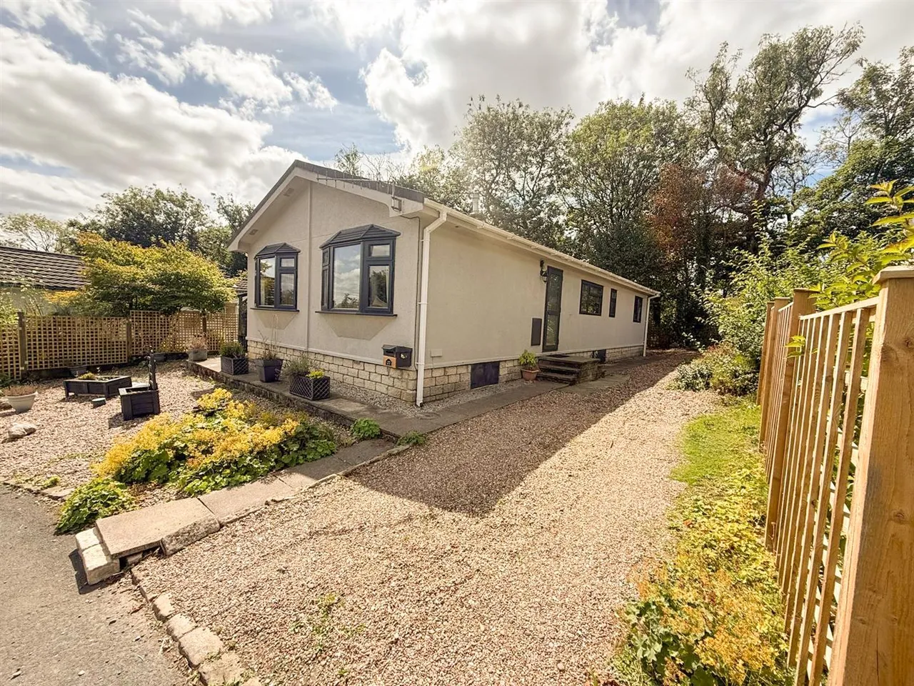 3 bed property for sale — Park View Drive, Long Ashes Park, Threshfield, Skipton, BD23 5PZ